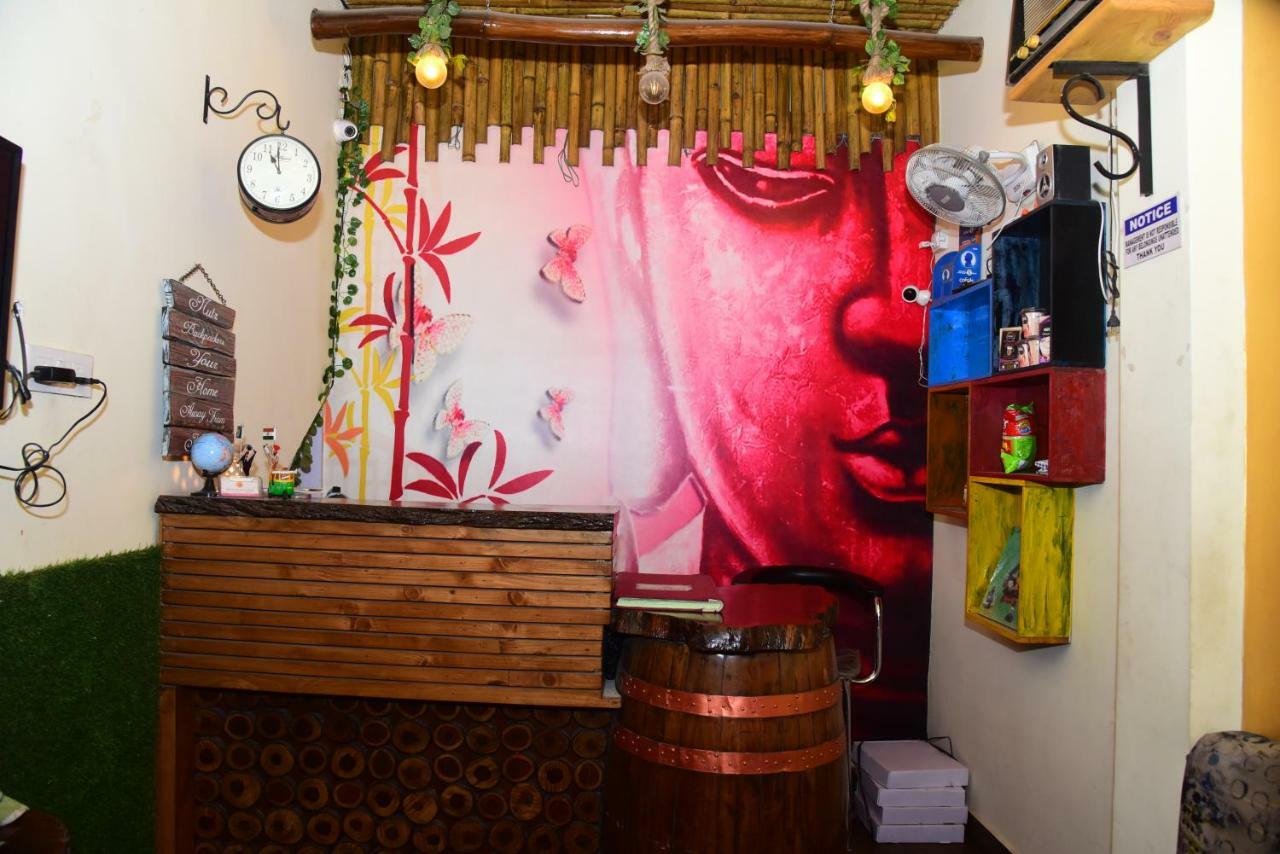 Nutz Backpackers Hostel Amritszár Kültér fotó